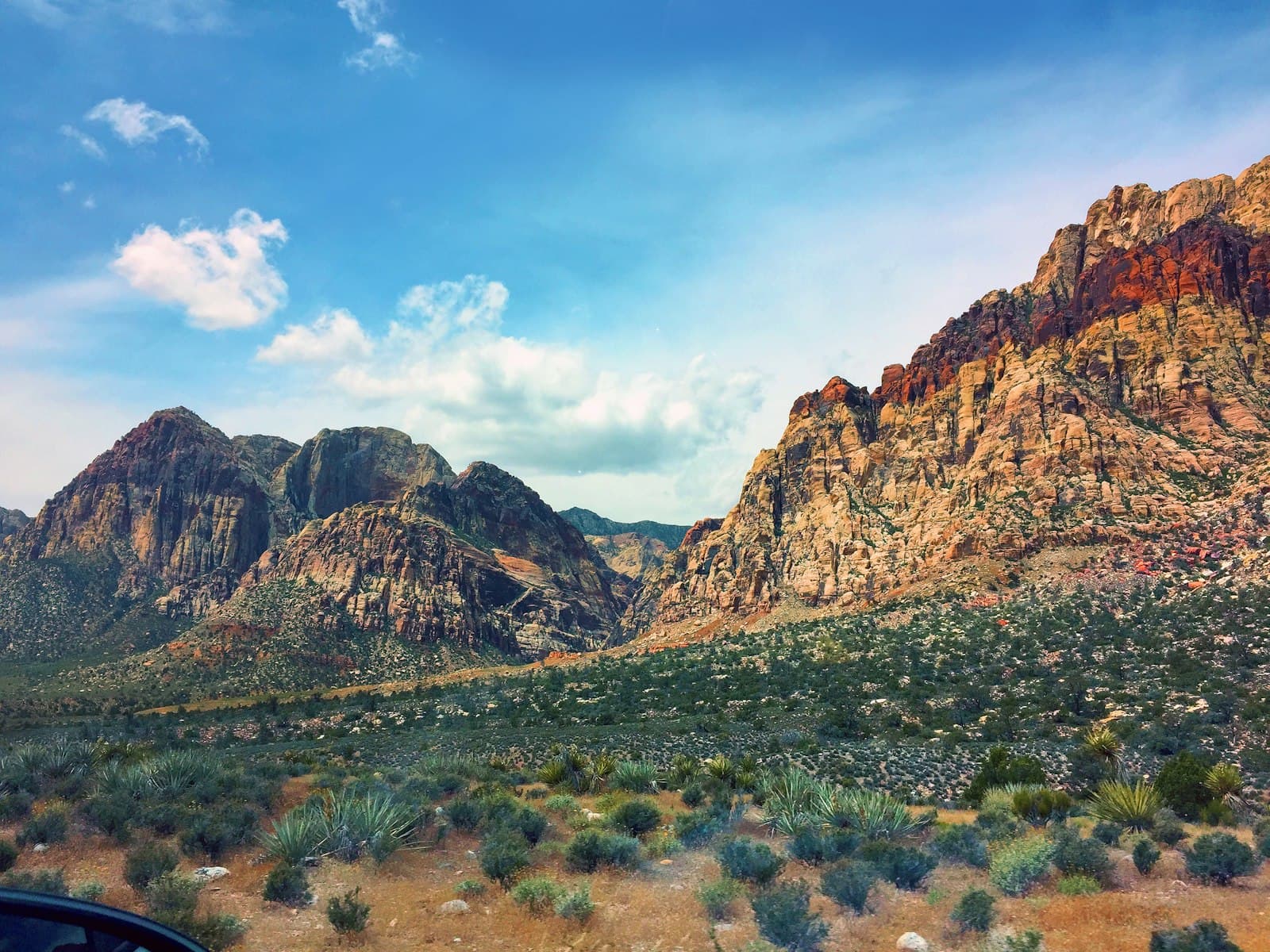 Red sandstone mountains and desert shrubs near Las Vegas, Nevada